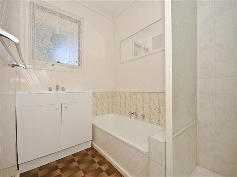 23 Bridges Avenue, Mooroolbark VIC 3138