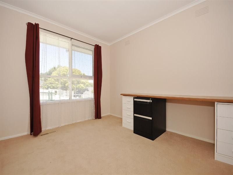 23 Bridges Avenue, Mooroolbark VIC 3138