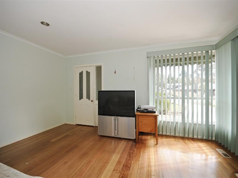 6 Kathy Court, Mooroolbark VIC 3138