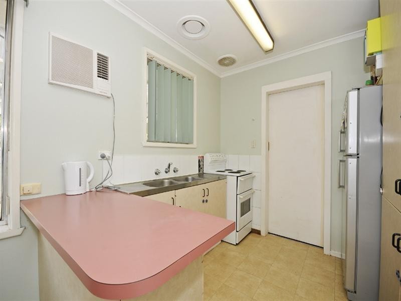 6 Kathy Court, Mooroolbark VIC 3138