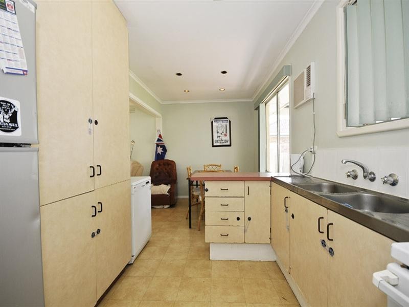 6 Kathy Court, Mooroolbark VIC 3138