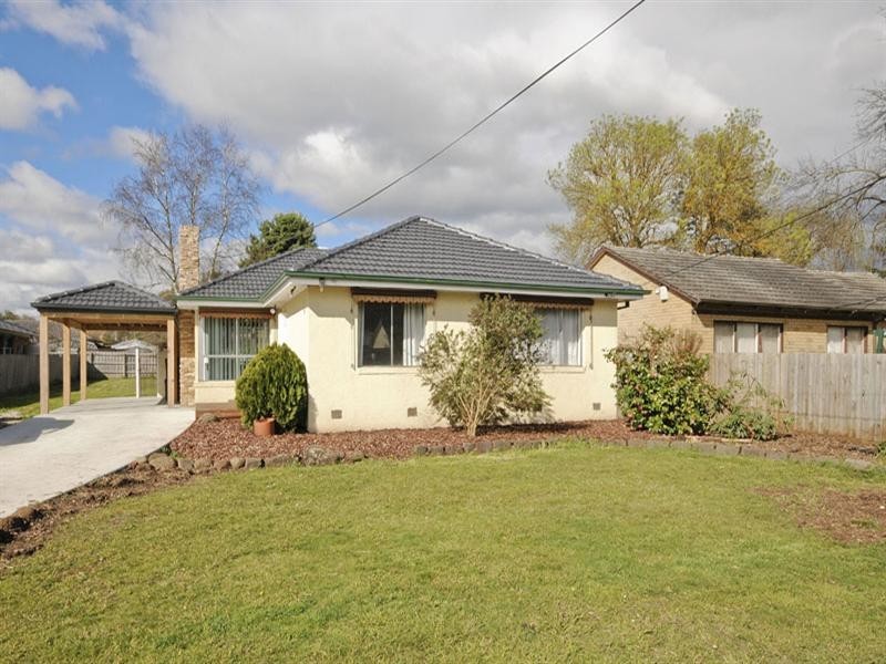 6 Kathy Court, Mooroolbark VIC 3138