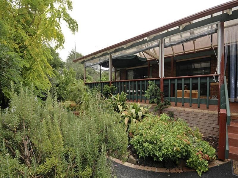 6 Waratah Court, Lilydale VIC 3140