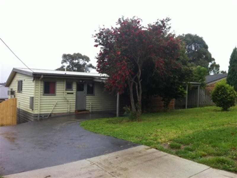 37 SUGARLOAF Drive, Chirnside Park VIC 3116