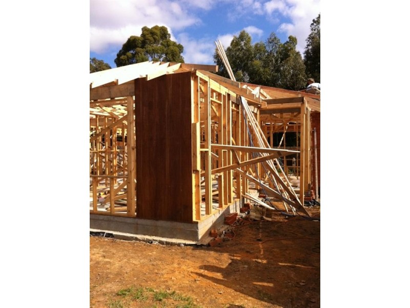 40 Swinburne Avenue, Mooroolbark VIC 3138