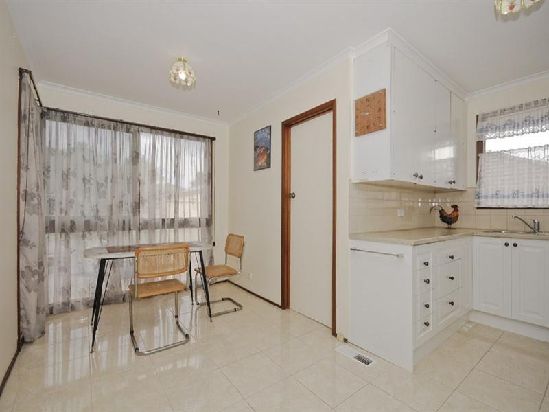 102 Manchester Road, Mooroolbark VIC 3138