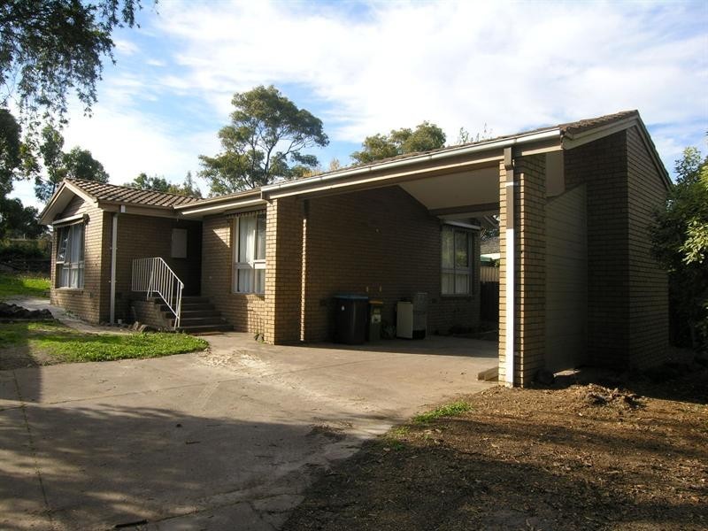 9 Alderford Drive, Wantirna South VIC 3152