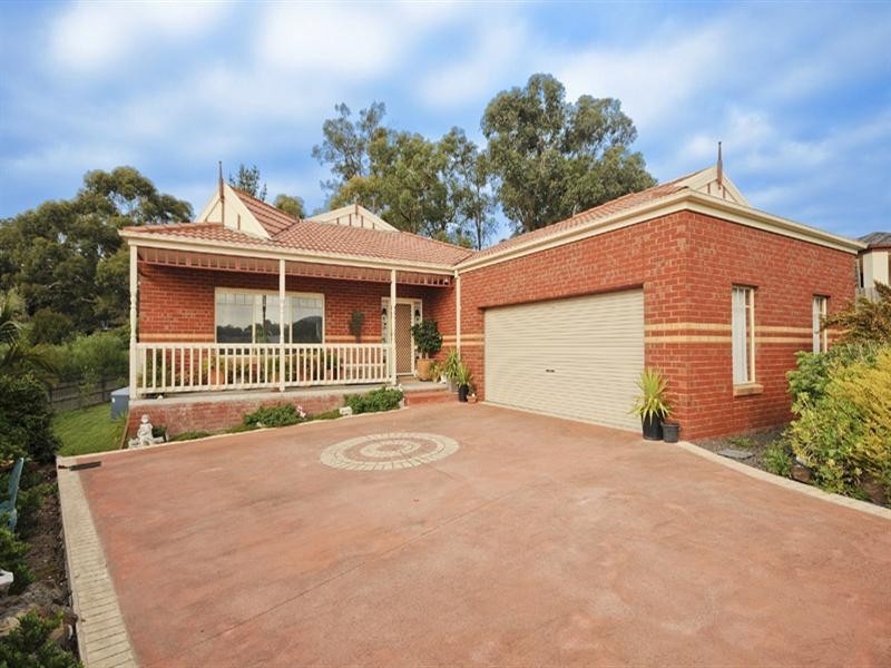 3 Pignataro Court, Wandin North VIC 3139