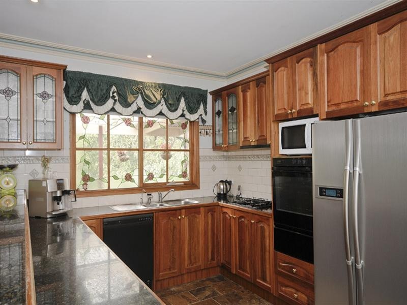 6 Winton Court, Montrose VIC 3765