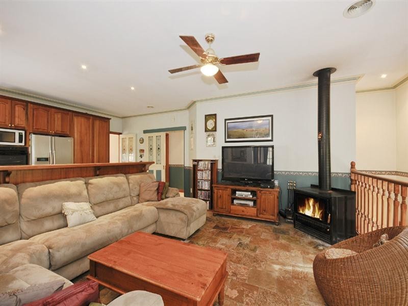 6 Winton Court, Montrose VIC 3765