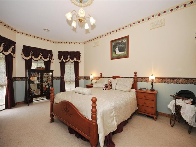 6 Winton Court, Montrose VIC 3765