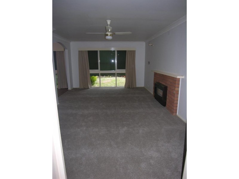 5 Bellara Drive, Mooroolbark VIC 3138