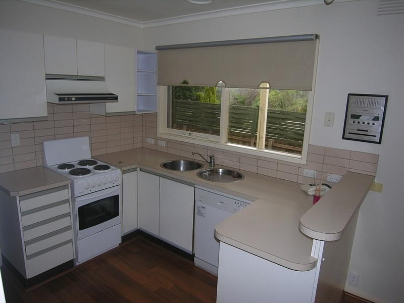 5 Bellara Drive, Mooroolbark VIC 3138