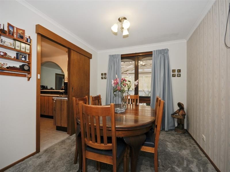 6 Brenda Court, Croydon VIC 3136