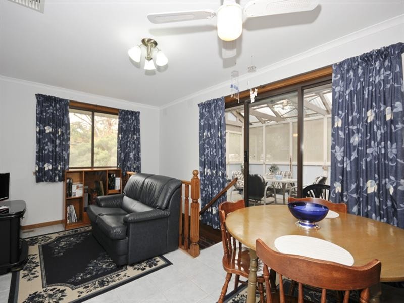 6 Brenda Court, Croydon VIC 3136