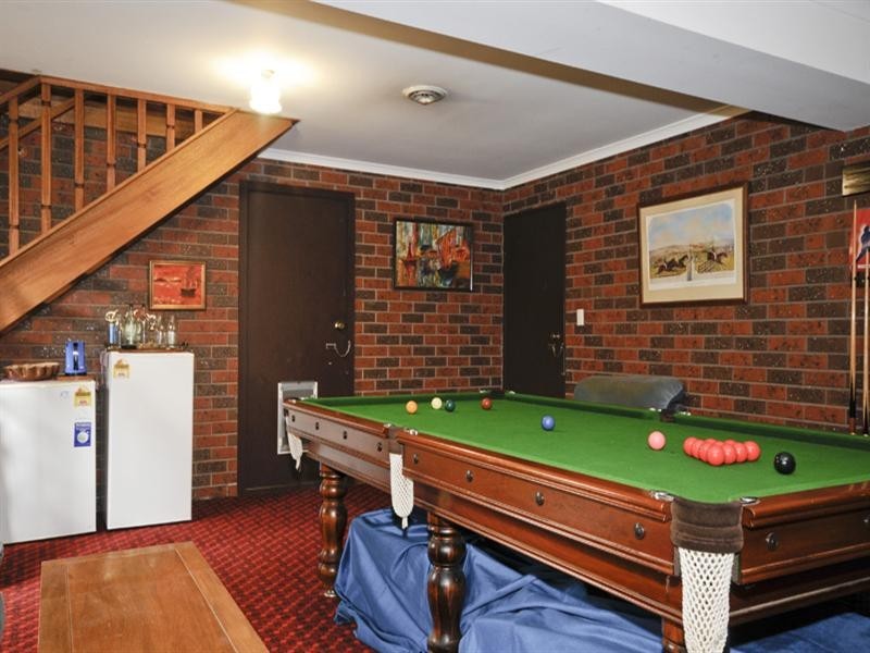 6 Brenda Court, Croydon VIC 3136