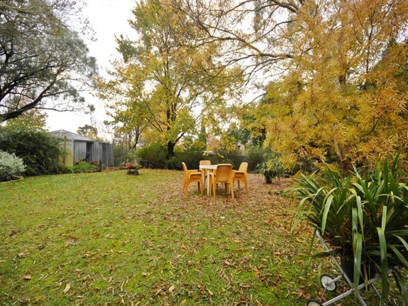 6 Brenda Court, Croydon VIC 3136