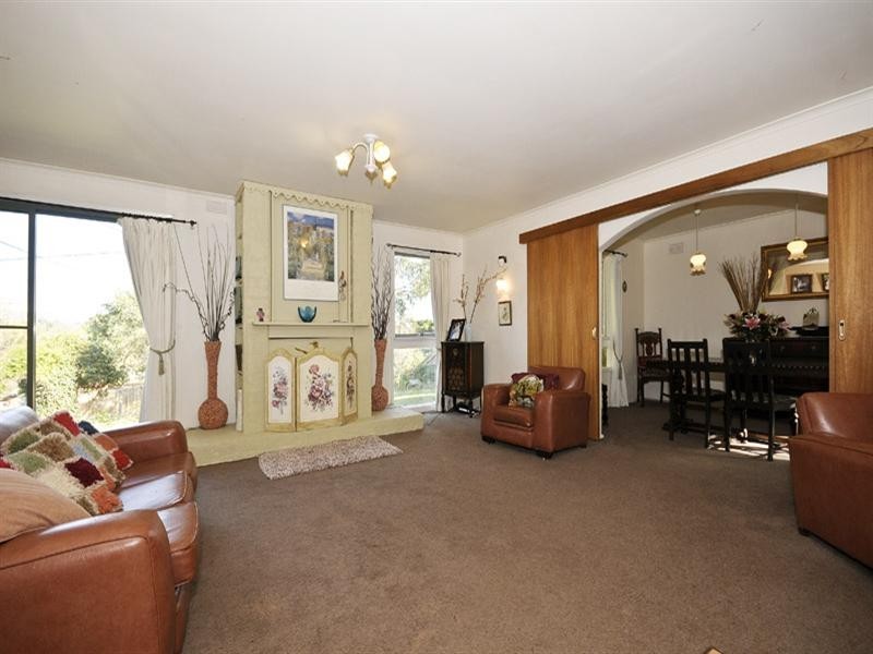 77 Kipling Avenue, Mooroolbark VIC 3138