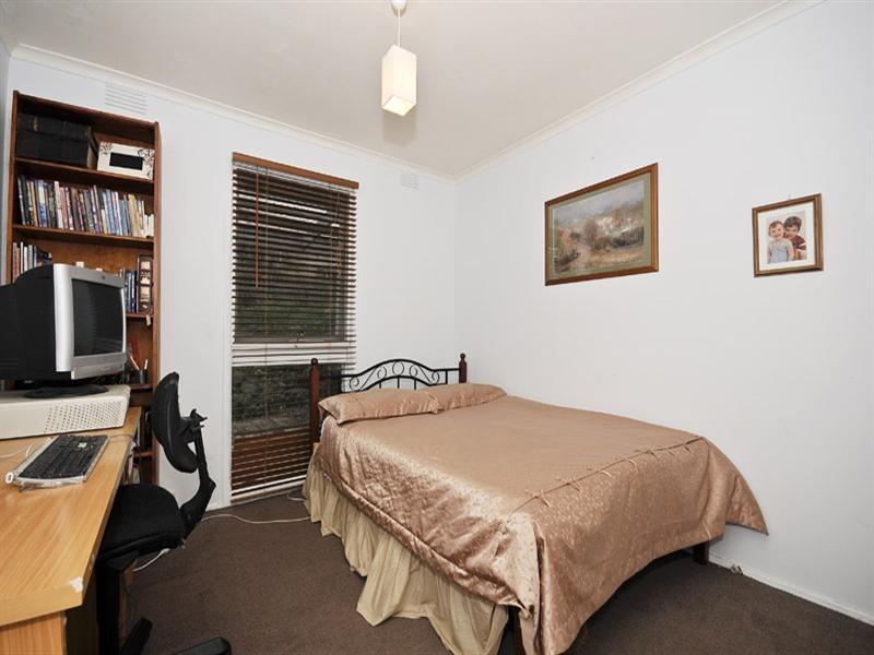 77 Kipling Avenue, Mooroolbark VIC 3138