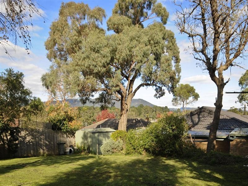 77 Kipling Avenue, Mooroolbark VIC 3138