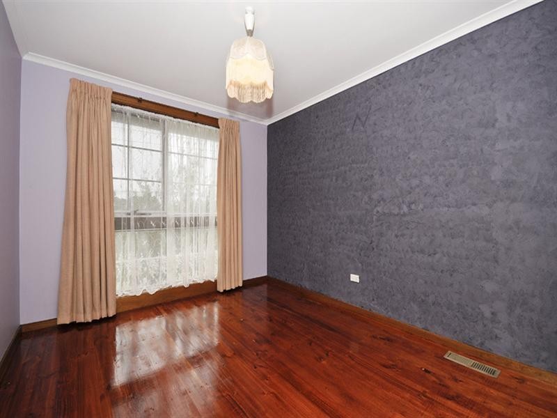 25 Winyard Drive, Mooroolbark VIC 3138