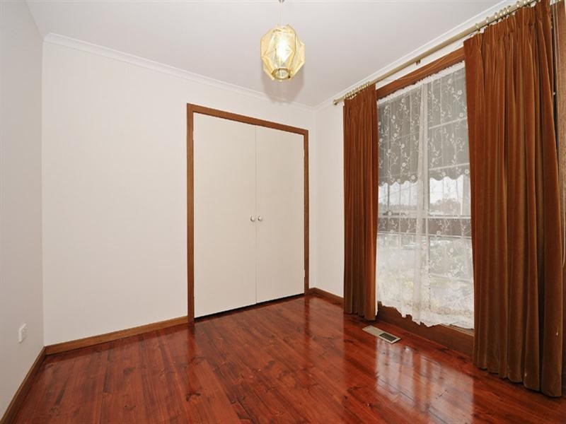 25 Winyard Drive, Mooroolbark VIC 3138