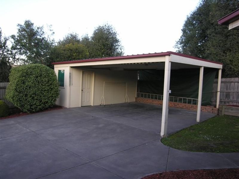 7 TANIKKA Court, Lilydale VIC 3140