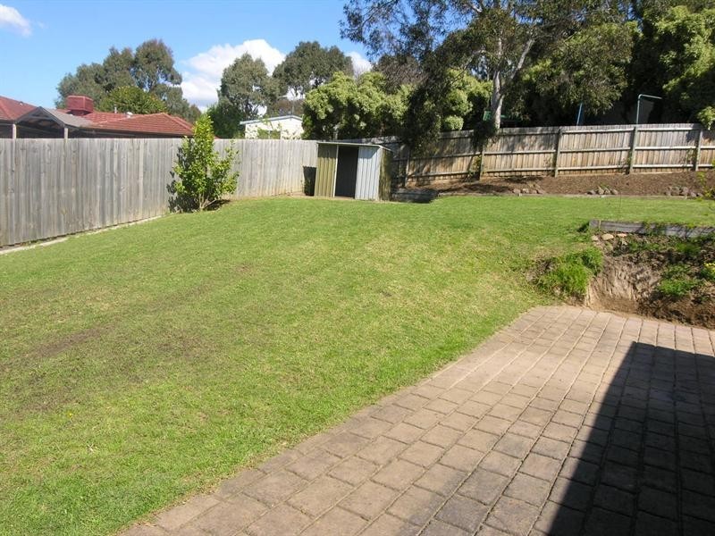 91 LANDSCAPE Drive, Mooroolbark VIC 3138