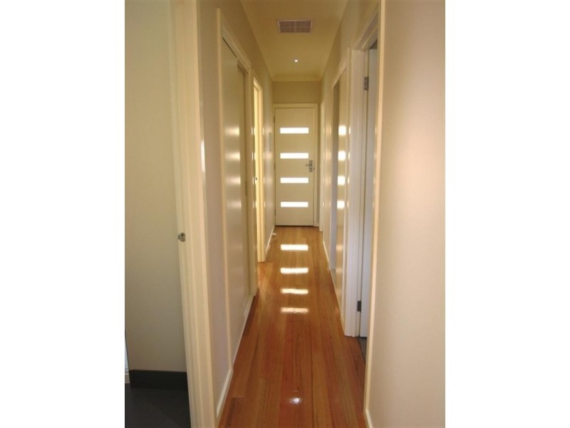 2 and 3/1 Elaine Court, Mooroolbark VIC 3138