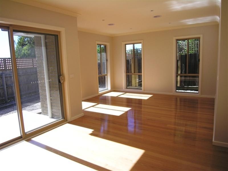 2 and 3/1 Elaine Court, Mooroolbark VIC 3138