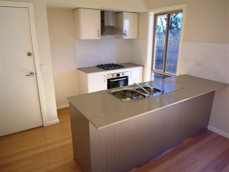 2 and 3/1 Elaine Court, Mooroolbark VIC 3138