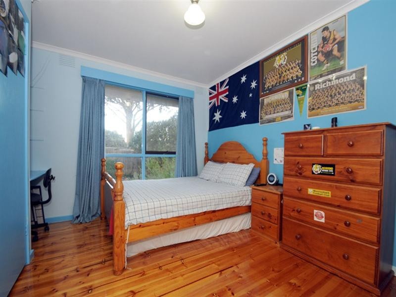 4 Summer Place, Mooroolbark VIC 3138