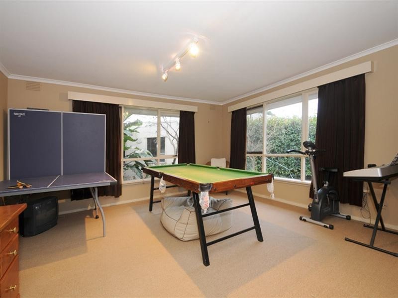 4 Summer Place, Mooroolbark VIC 3138