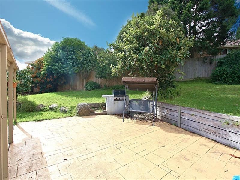 9 VISTA Drive, Chirnside Park VIC 3116