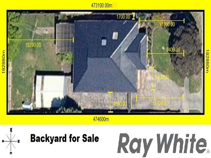 (Back Yard) 48 Bimbadeen Drive, Mooroolbark VIC 3138