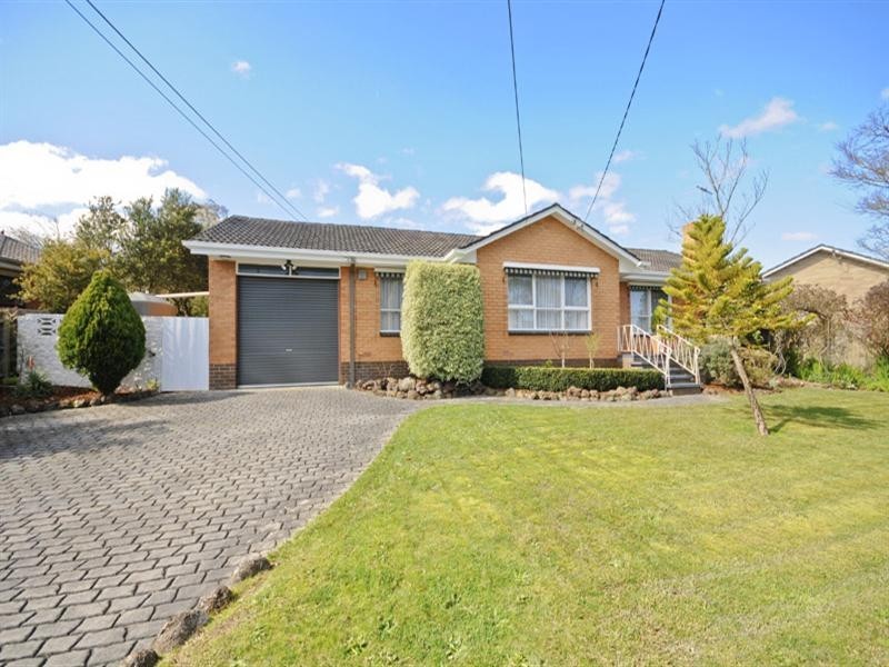 7 Greenville Street, Mooroolbark VIC 3138