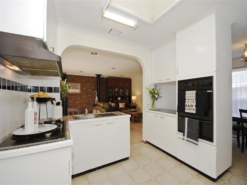 7 Greenville Street, Mooroolbark VIC 3138