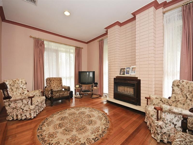 2 Drovers Walk, Chirnside Park VIC 3116