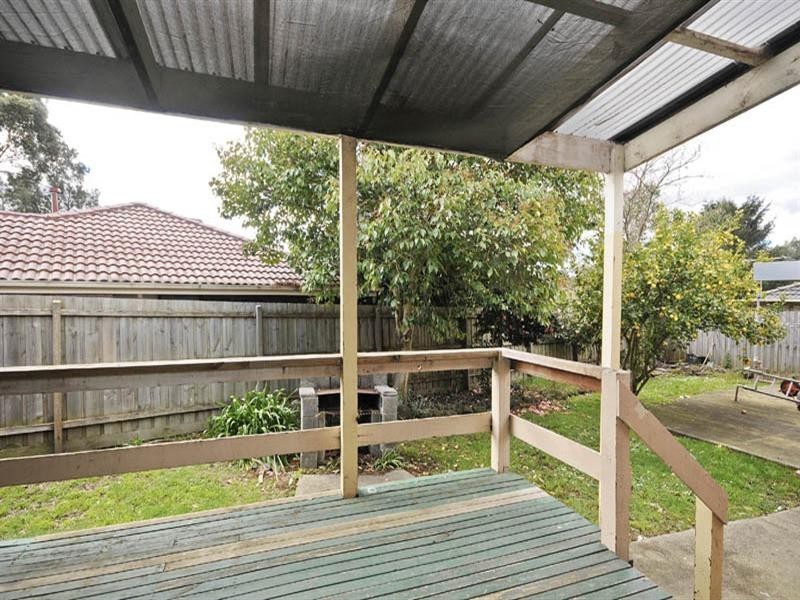 2 Drovers Walk, Chirnside Park VIC 3116