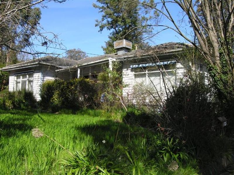 36 Cambridge Road, Mooroolbark VIC 3138