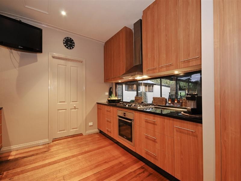 10 Montgomery Court, Kilsyth VIC 3137