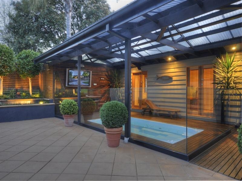 10 Montgomery Court, Kilsyth VIC 3137