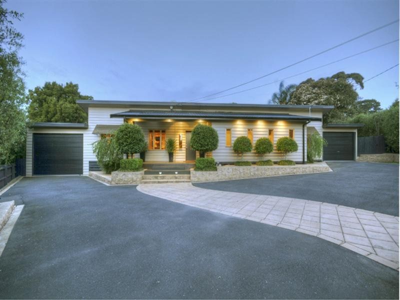 10 Montgomery Court, Kilsyth VIC 3137