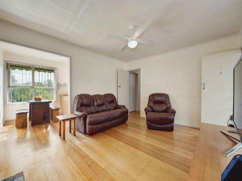 27 LAWSON Road, Mooroolbark VIC 3138