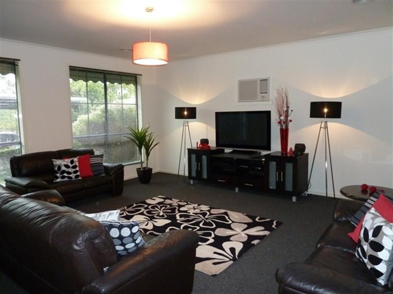 7 Glenbrook Close, Mooroolbark VIC 3138