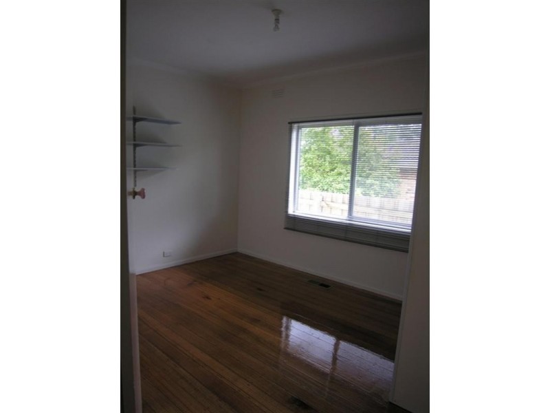 24 LIONEL Crescent, Croydon VIC 3136