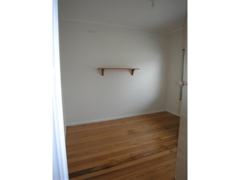 24 LIONEL Crescent, Croydon VIC 3136