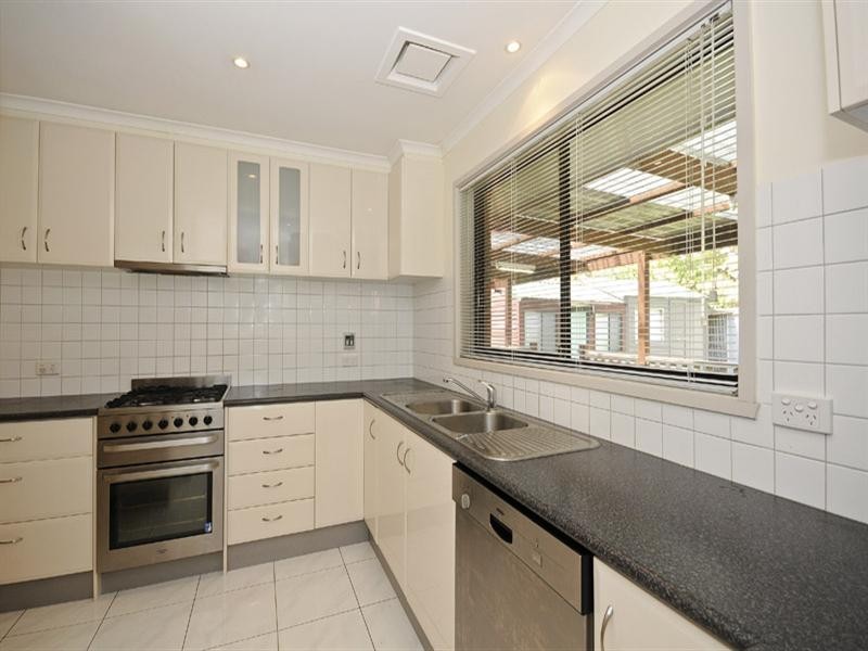 11 Robert Court, Croydon VIC 3136