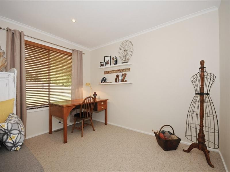 14 Russell Avenue, Mooroolbark VIC 3138