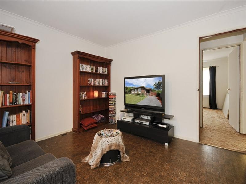 14 Marlow Street, Mooroolbark VIC 3138